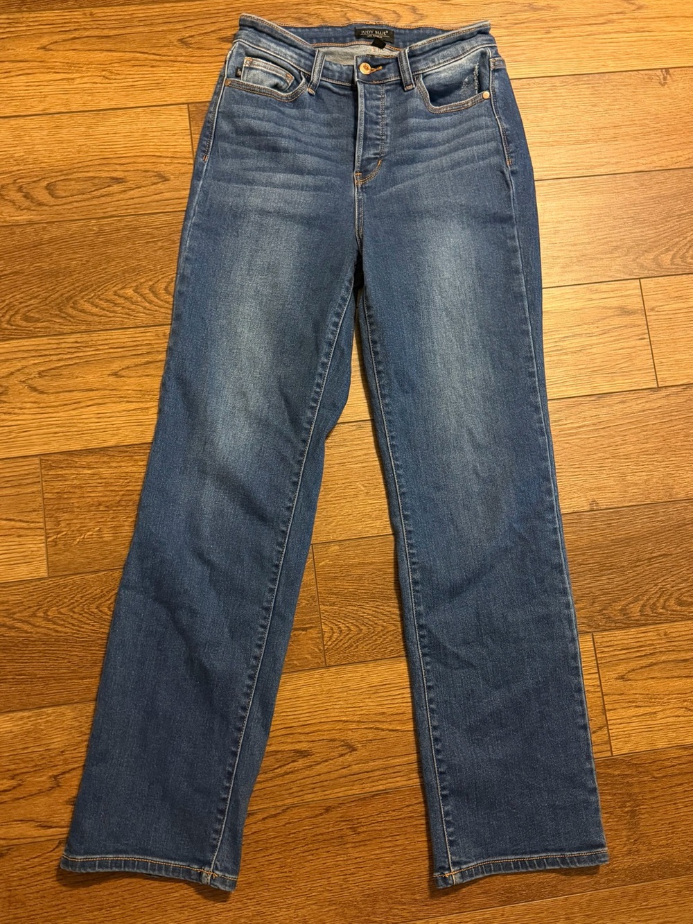 Judy Blue Classic Straight-Leg Dad Jeans in Medium Blue 5/27 Tall. Button Fly